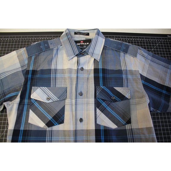 Airwalk /Polo short sleeved /(Size M) /Blues /(55% Cotton & 45% Polyester) - Picture 11 of 16